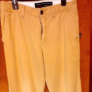 Men’s American Eagle Khakis relaxed fit size 32x34